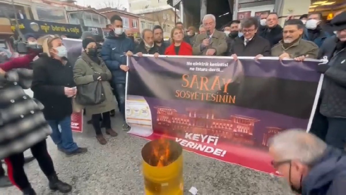 İSTANBUL'DA ELEKTRİK ZAMMI PROTESTOSU