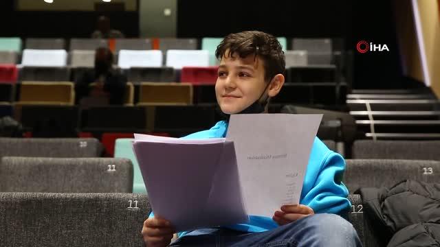 KADIKÖY BELEDİYESİ'NDE RADYO TİYATROSU YAPAN 'BİZİM ÇOCUKLAR' TÜRKİYE SINIRLARINI AŞTI