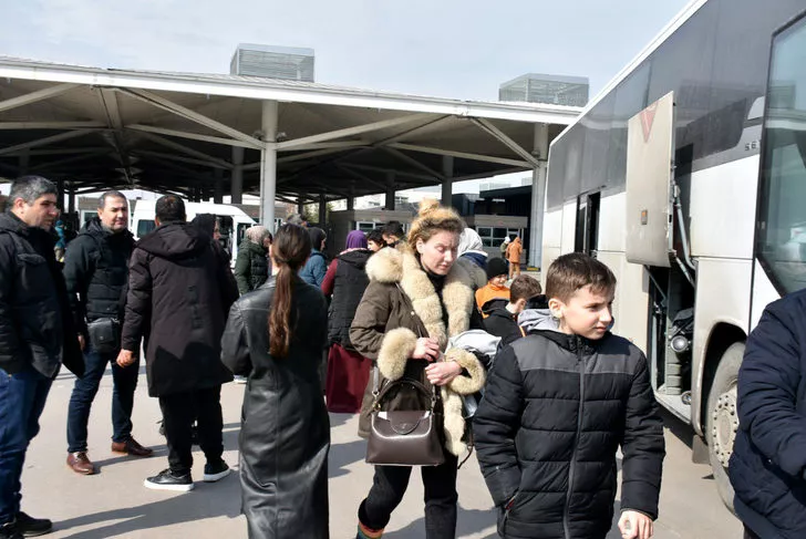 ANLATTIKLARI KAN DONDURDU